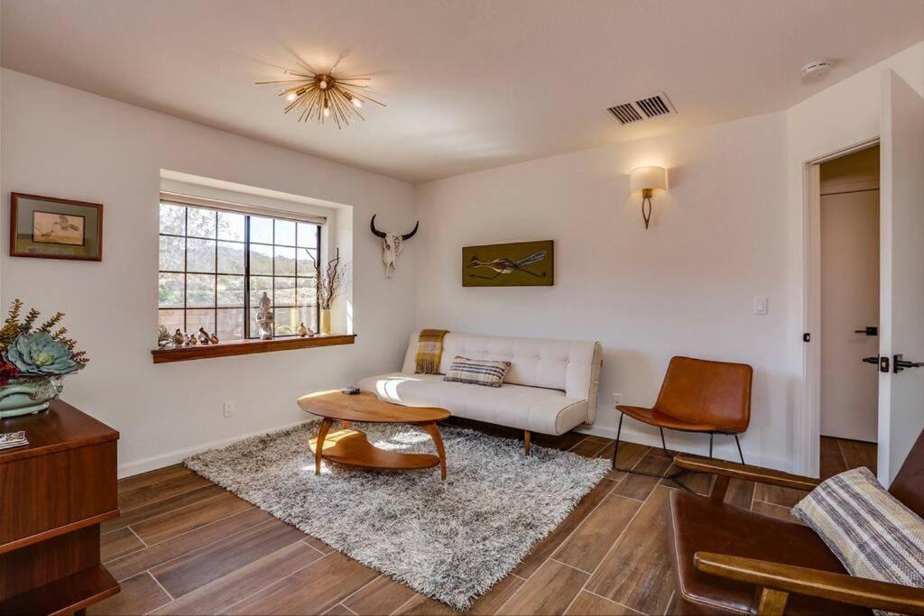 Photo of Livingroom in Panorama Heights