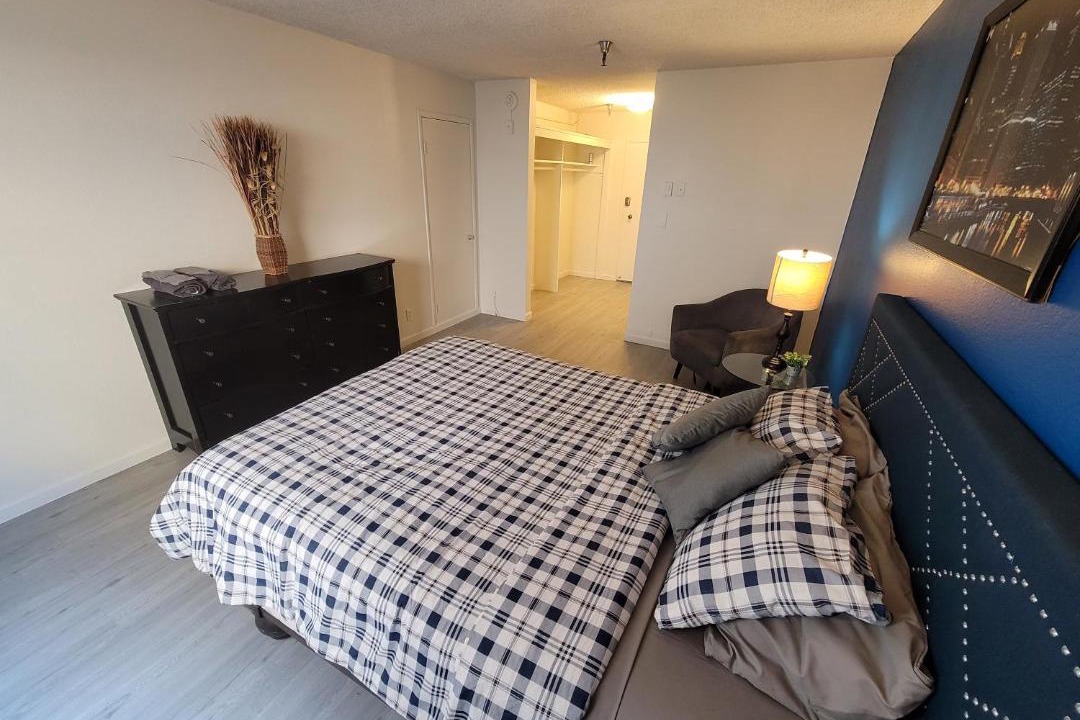 Photo of Bedroom in Pico - Robertson
