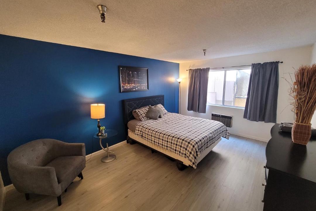 Photo of Bedroom in Pico - Robertson