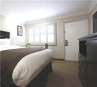 Photo of Bedroom in Downtown Riverside