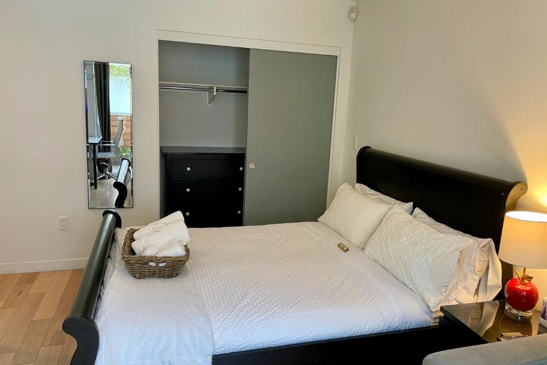 Photo of Bedroom in Hollywood