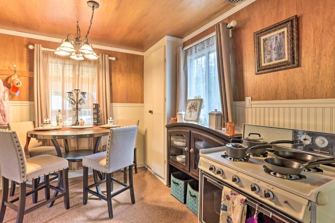 Photo of Kitchen in Crestline