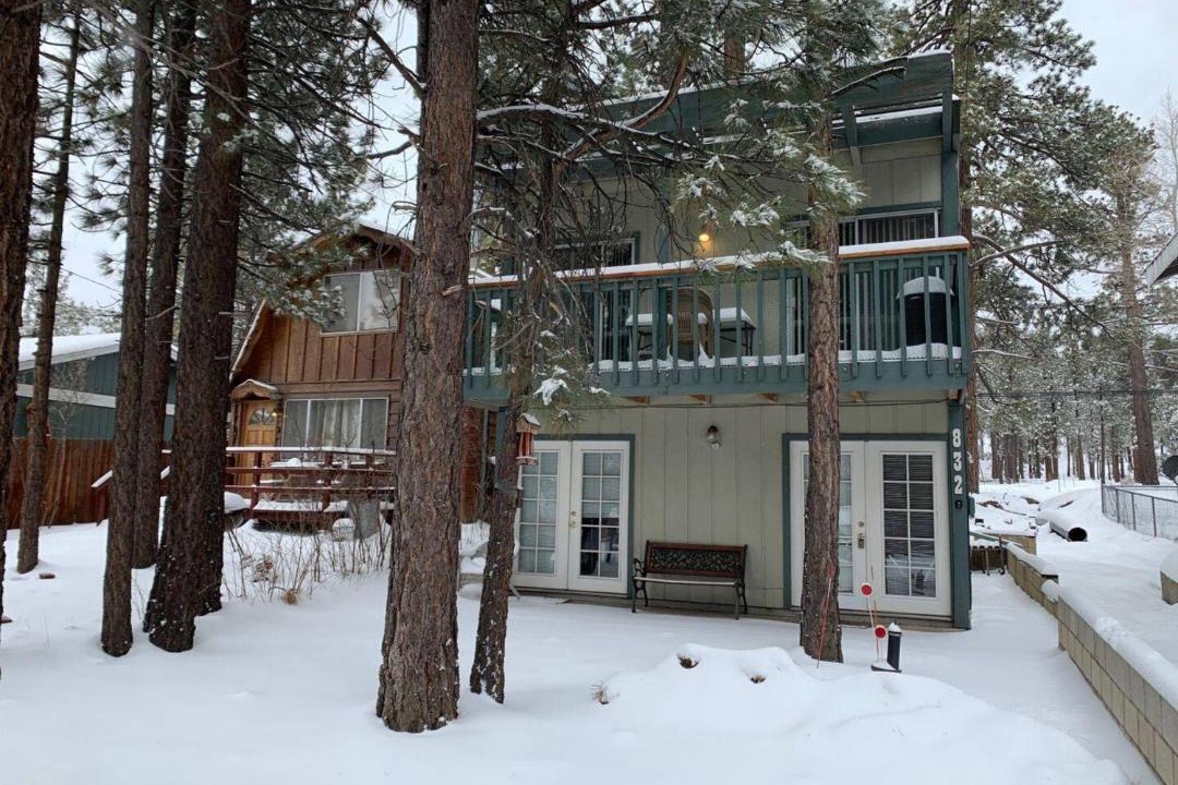 Photo of Buildings in Big Bear