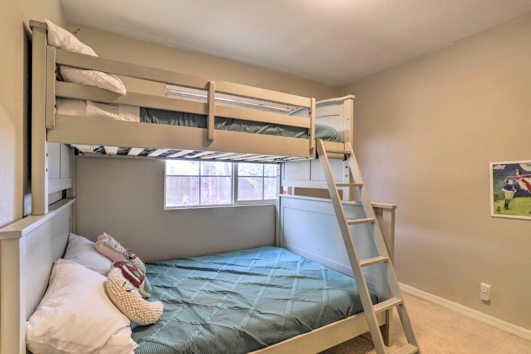 Photo of Bedroom in Joshua Tree