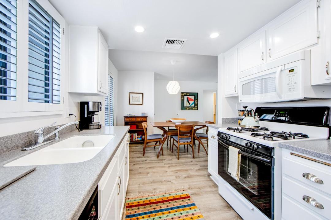Photo of Kitchen in Canyon Corridor