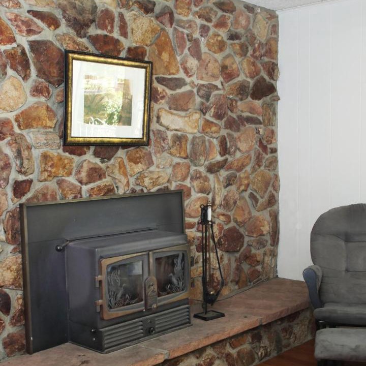 Photo of Livingroom in Kernville