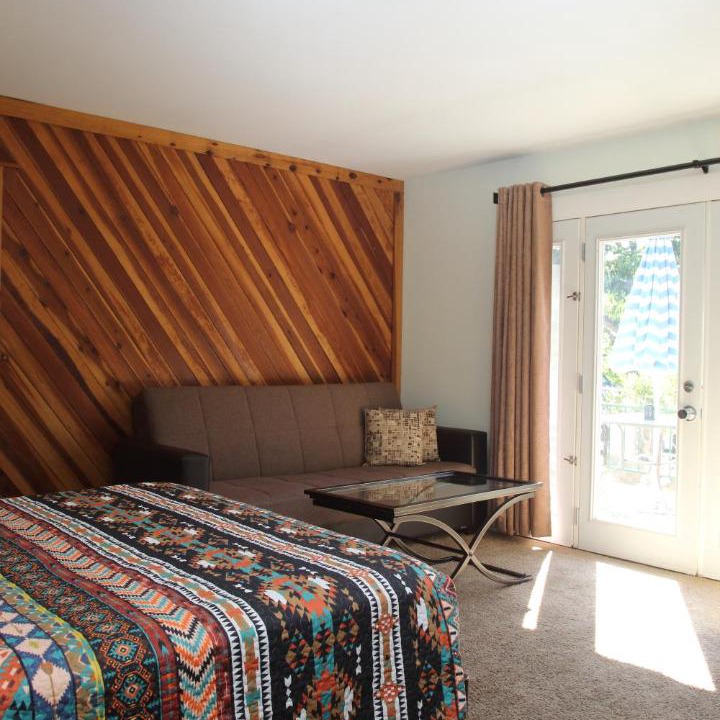 Photo of Bedroom in Kernville