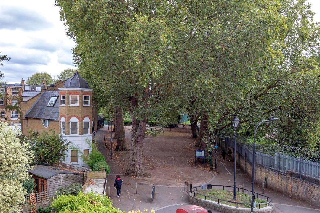 Photo of Others in Parsons Green and Walham