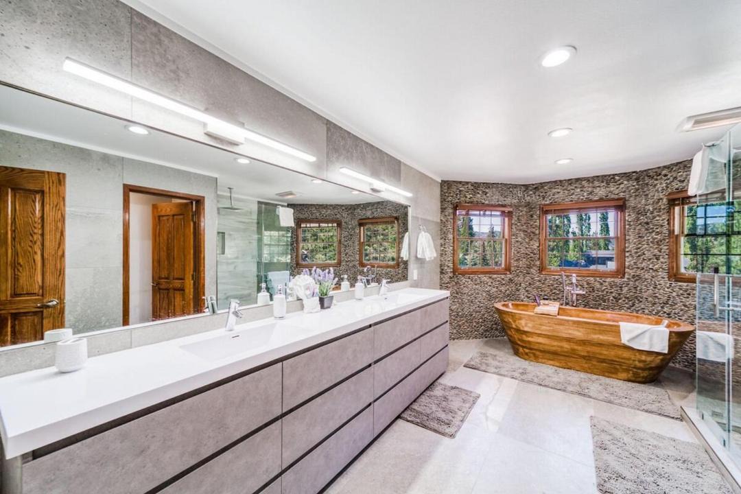 Photo of Bathroom in Fox Farm