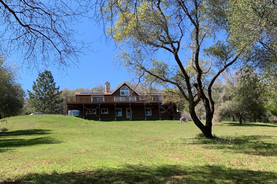 Photo of Others in Mariposa