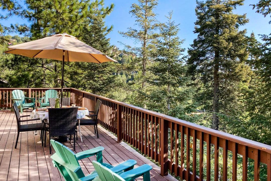 Photo of Patio Balcony in Lake Arrowhead