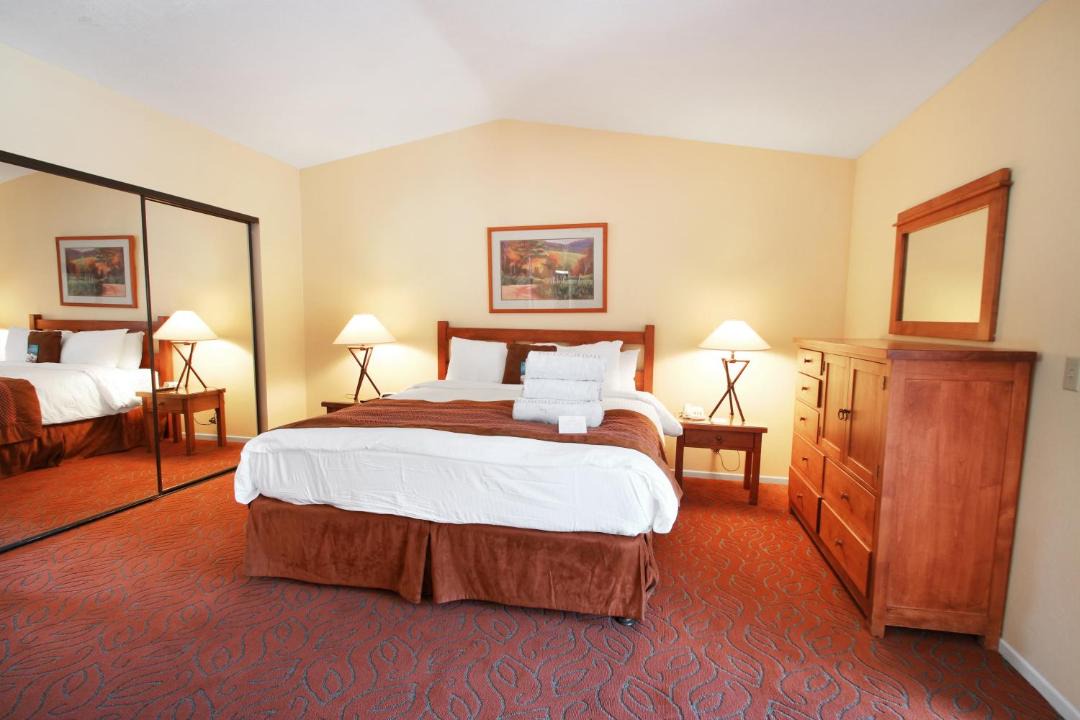 Photo of Bedroom in San Diego Country Estates
