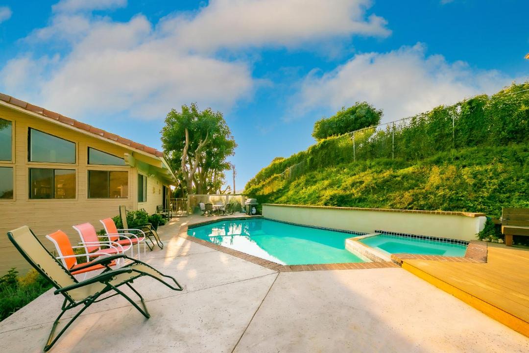 Photo of Others in Eastern Malibu