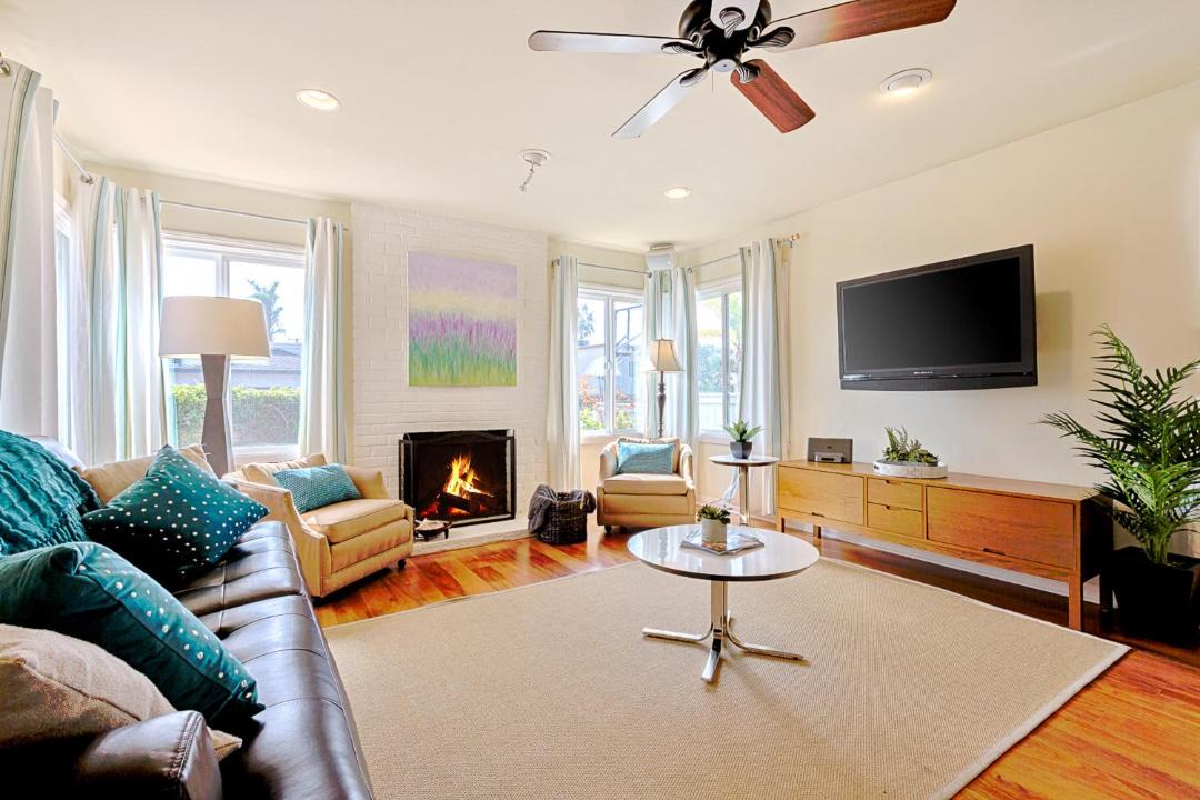 Photo of Livingroom in La Jolla Shores