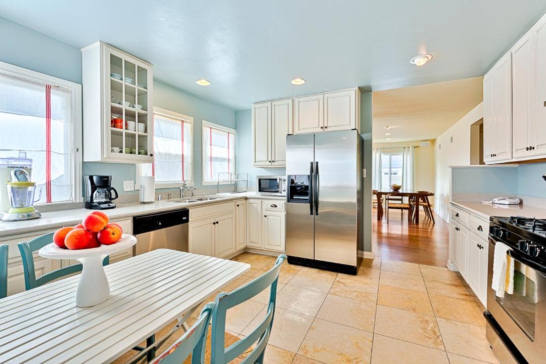 Photo of Livingroom in La Jolla Shores
