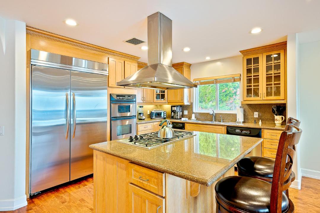 Photo of Kitchen in Eastern Malibu