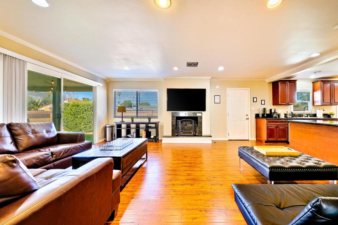 Photo of Livingroom in Anaheim Colony Historic District