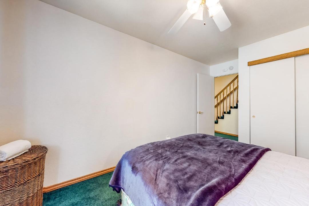Photo of Bedroom in Arrowhead Villas