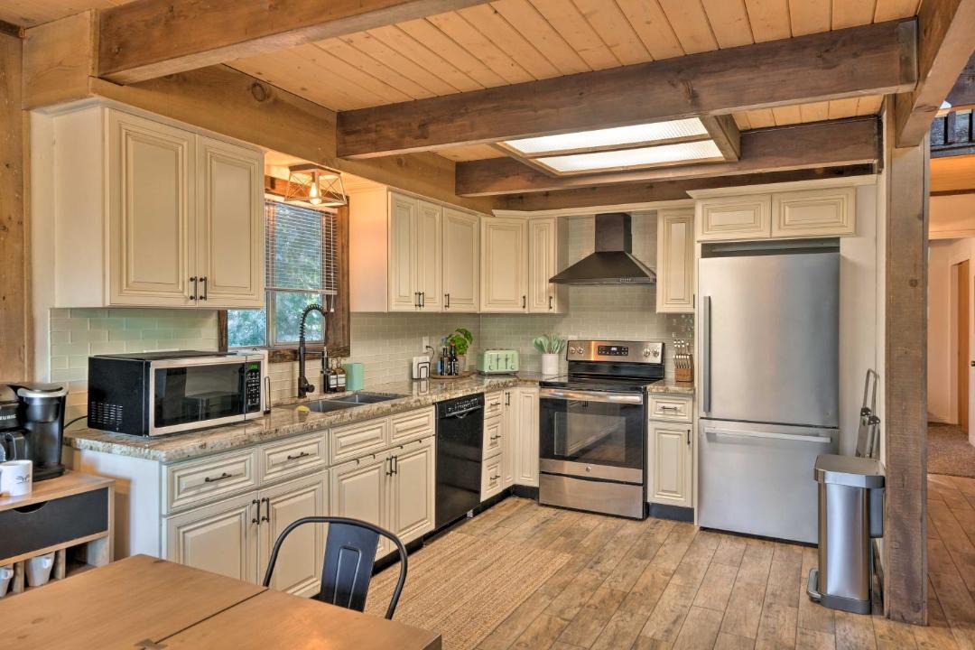 Photo of Kitchen in Twain Harte