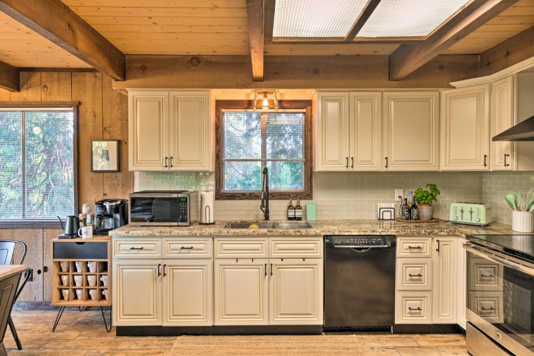 Photo of Kitchen in Twain Harte
