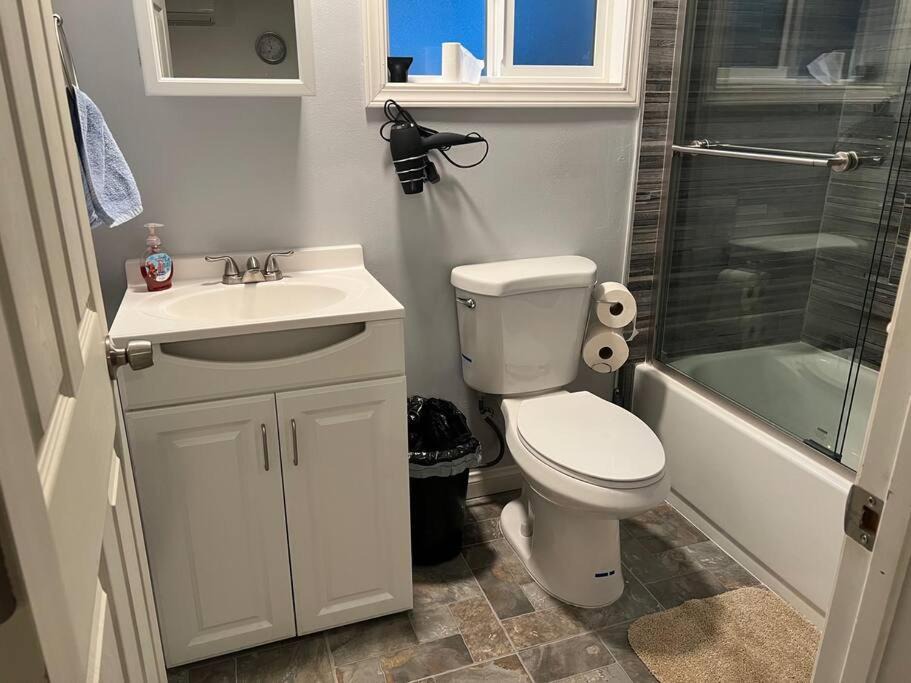 Photo of Bathroom in Fullerton