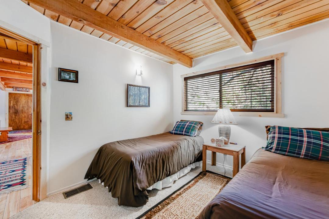 Photo of Bedroom in Arrowbear Lake