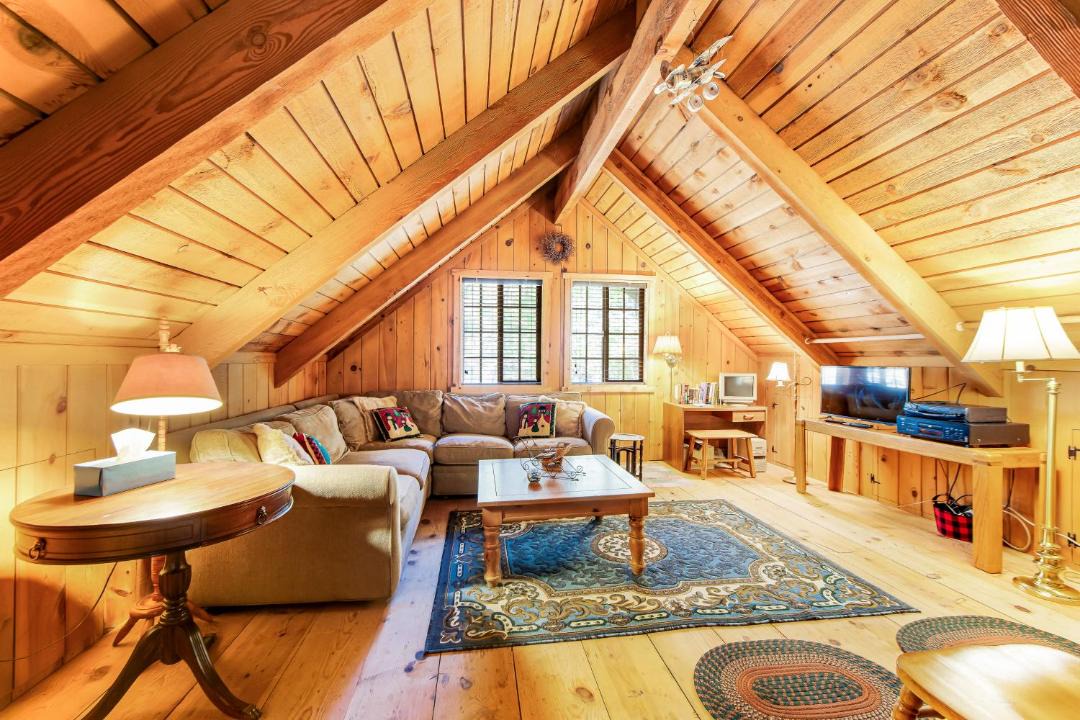 Photo of Livingroom in Arrowbear Lake