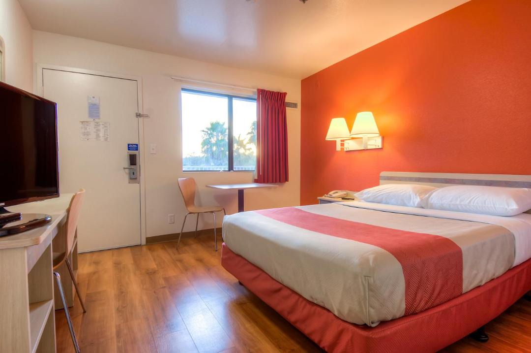 Photo of Bedroom in Lake