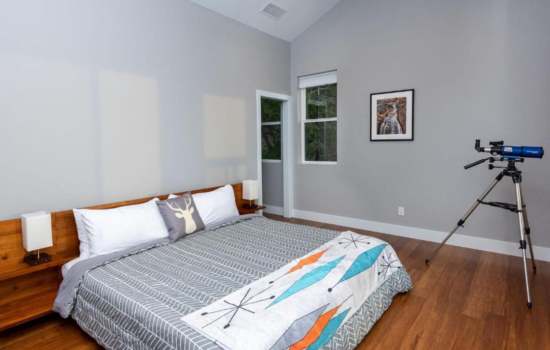 Photo of Bedroom in Yosemite West
