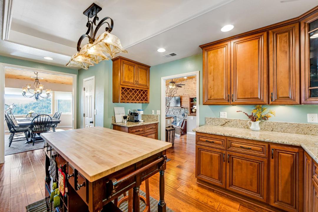 Photo of Kitchen in Crestline