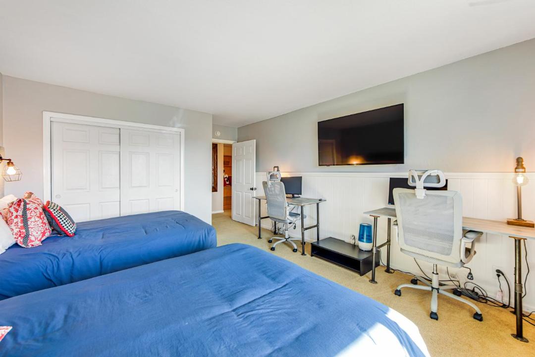 Photo of Bedroom in Crestline