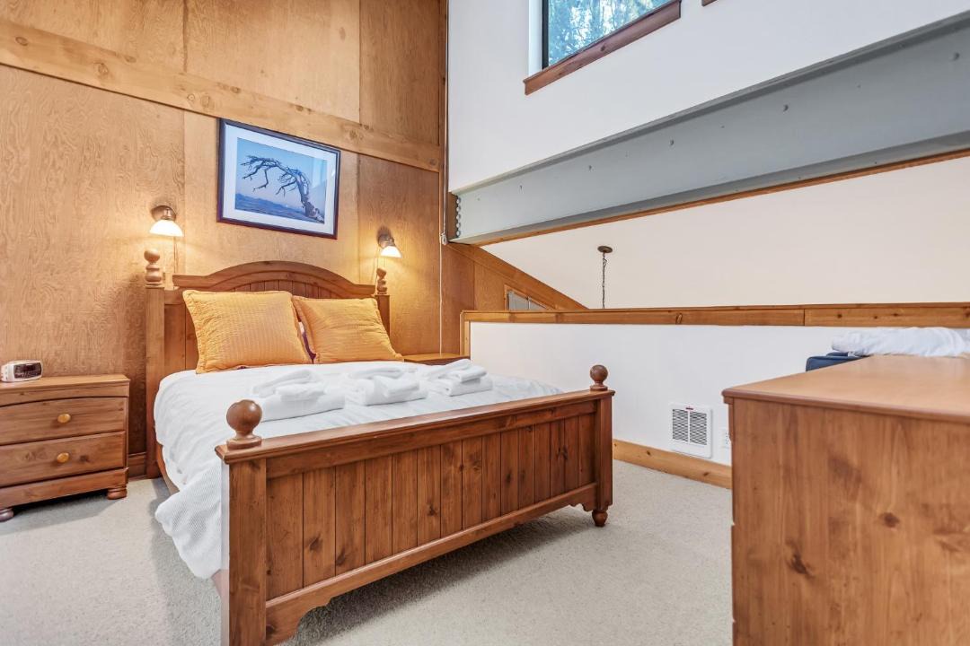 Photo of Bedroom in Bear Valley