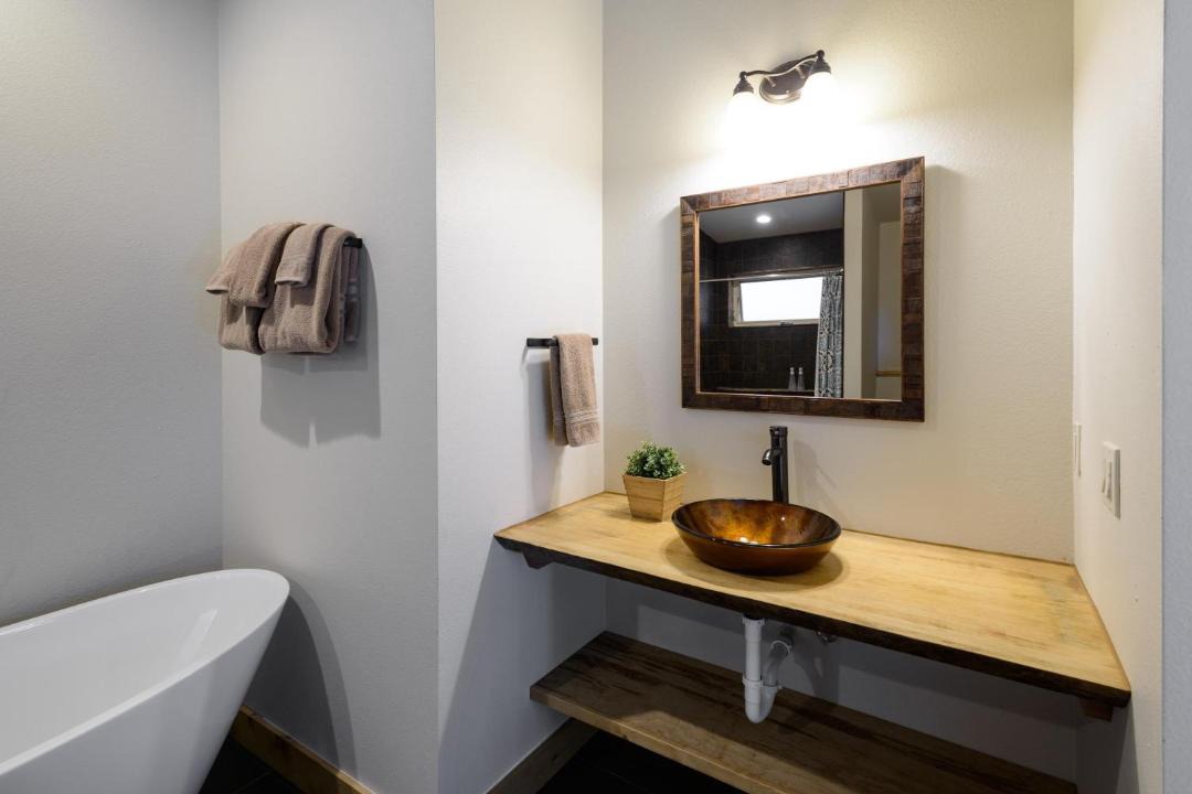 Photo of Bathroom in Yosemite West