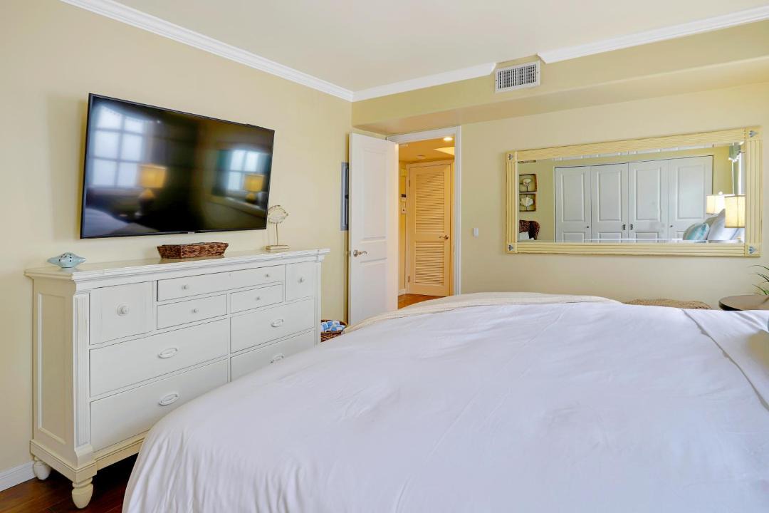Photo of Bedroom in South Mission Beach
