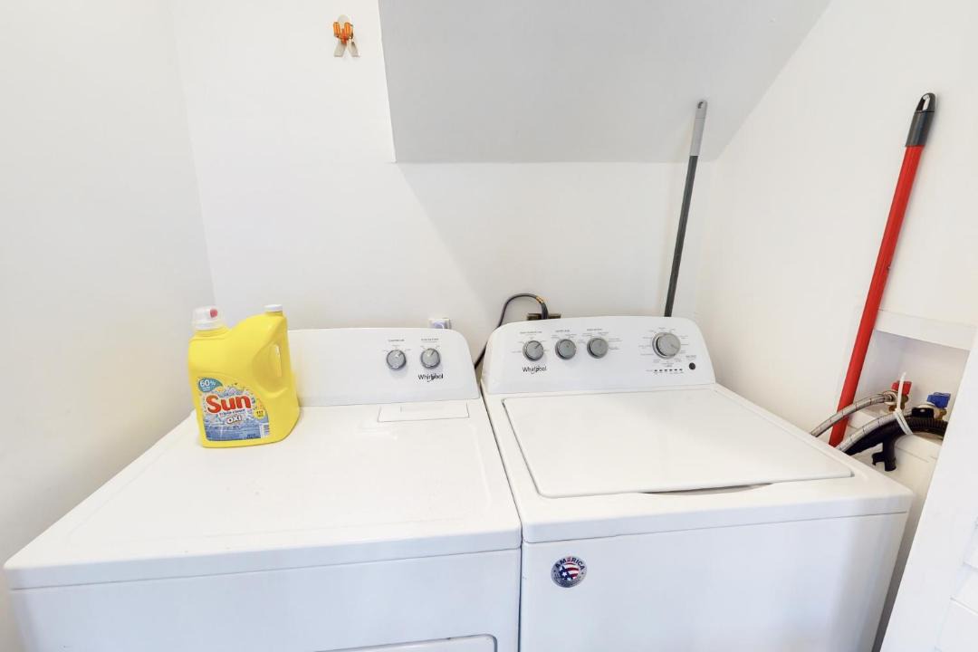 Photo of Bedroom in Mission Beach