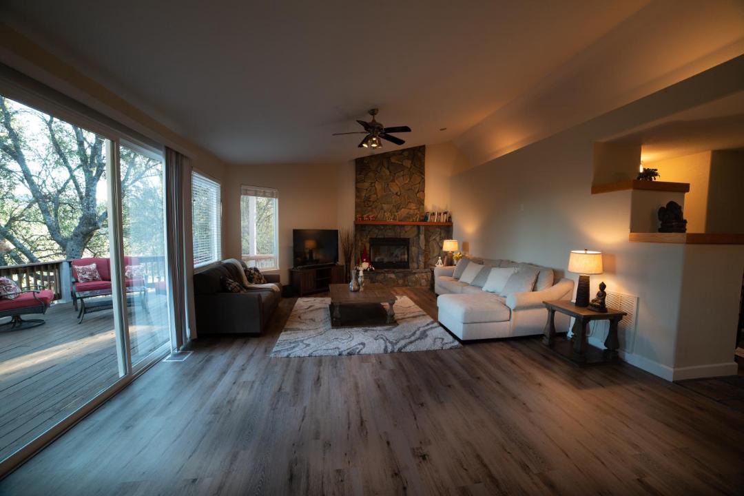 Photo of Livingroom in Groveland