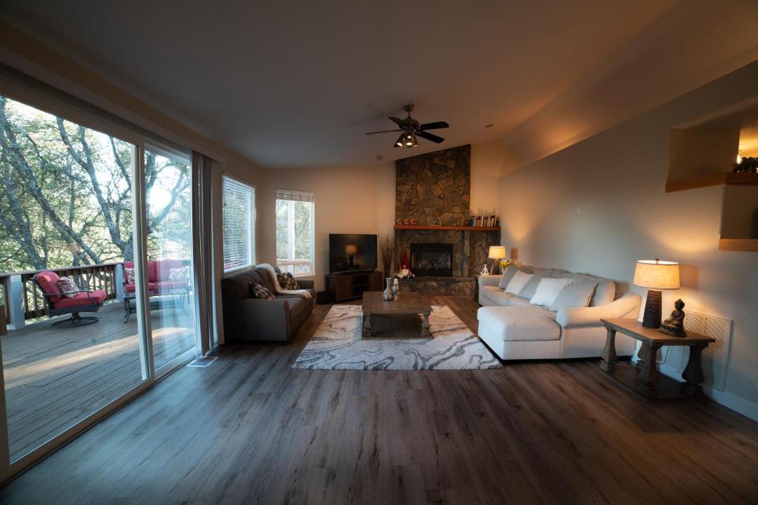 Photo of Livingroom in Groveland