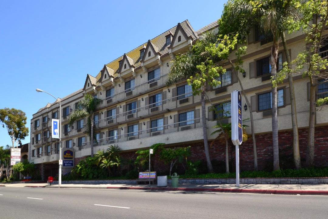Photo of Buildings in Inglewood