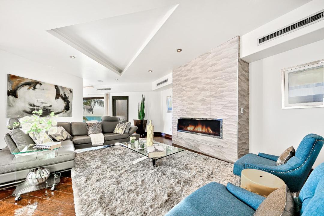 Photo of Livingroom in La Jolla Mesa