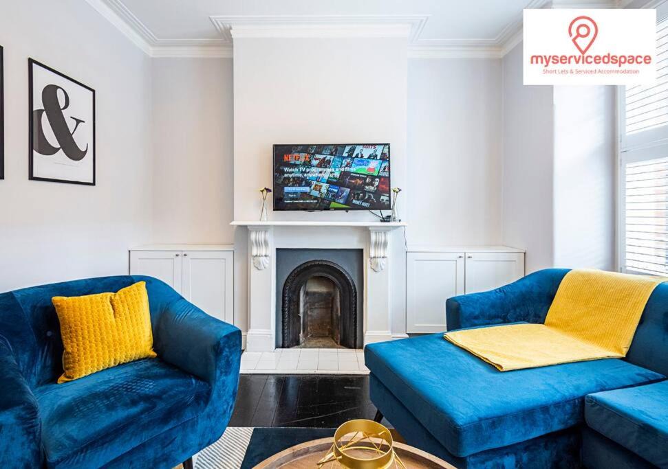 Photo of Livingroom in Battersea