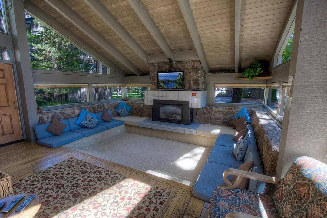 Photo of Livingroom in South Lake Tahoe