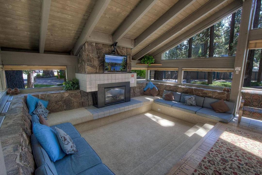 Photo of Livingroom in South Lake Tahoe
