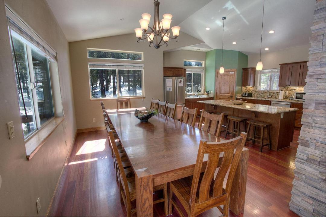 Photo of Livingroom in South Lake Tahoe