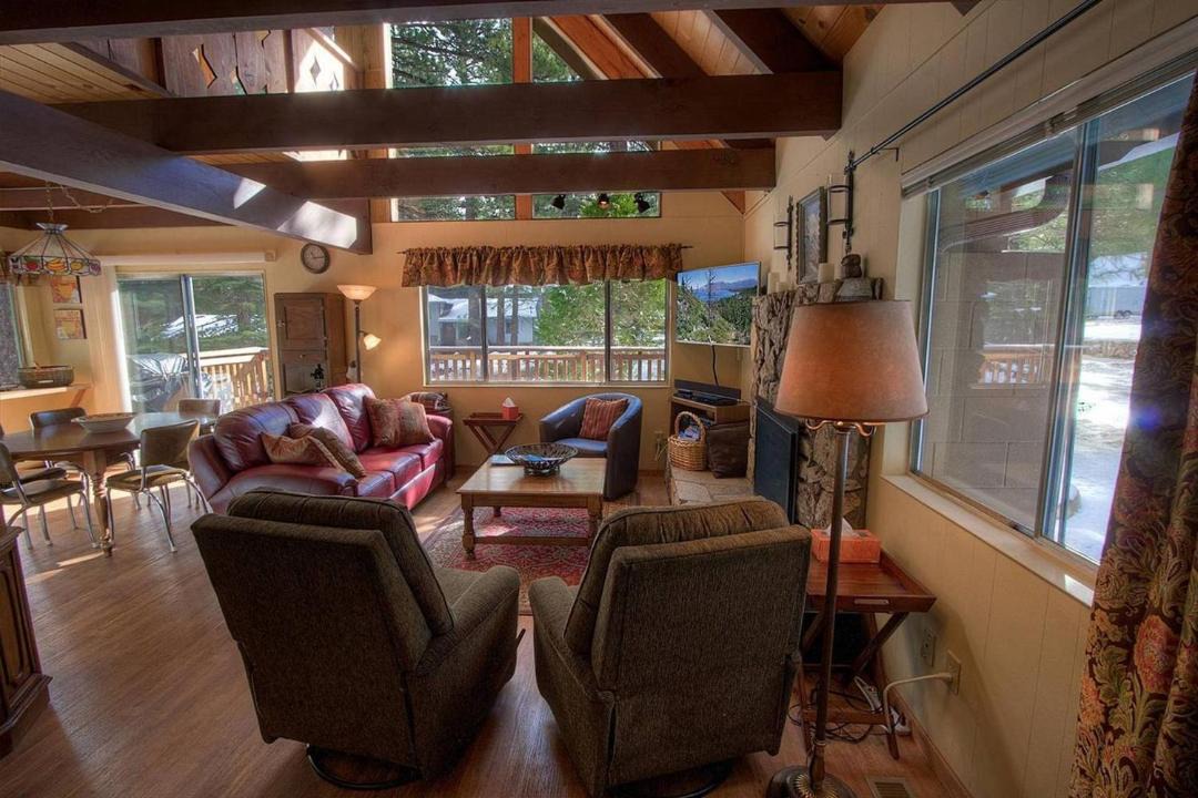 Photo of Livingroom in South Lake Tahoe