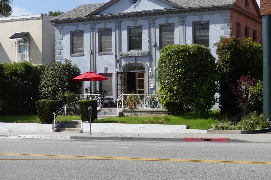 Photo of Others in Beverly Hills