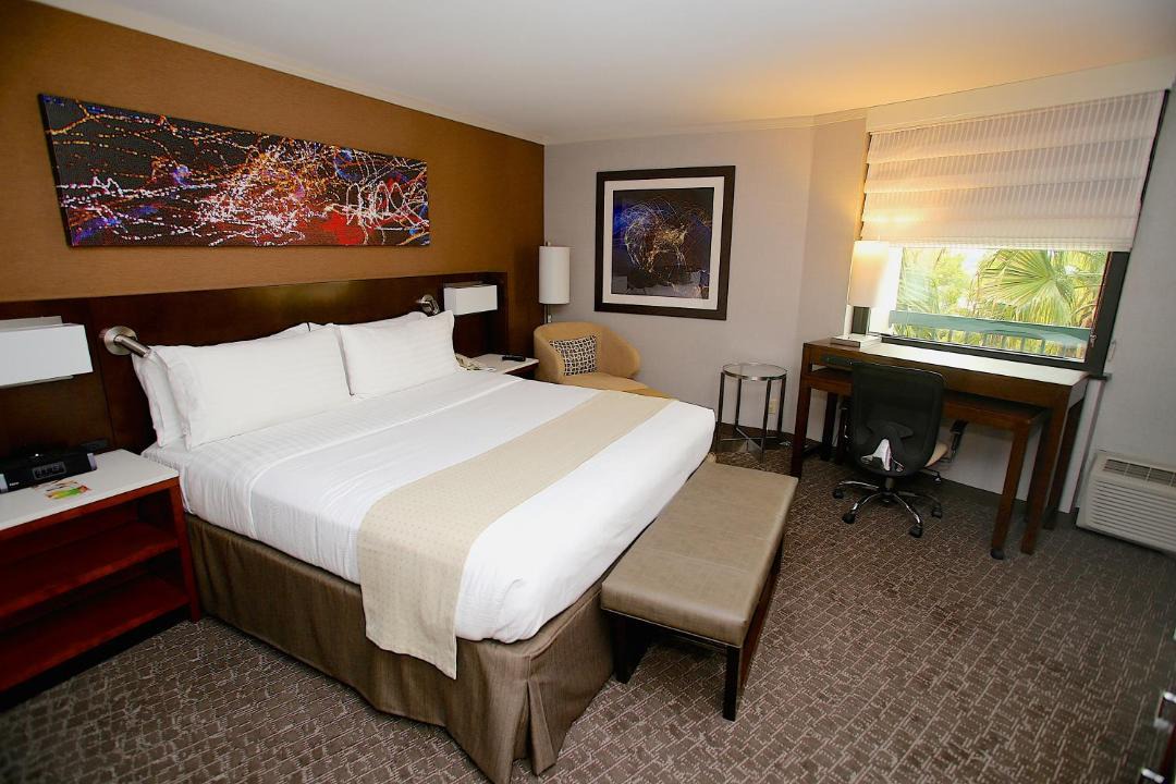 Photo of Bedroom in Harbor