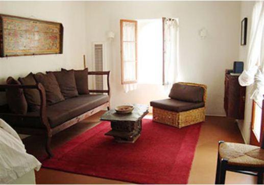 Photo of Livingroom in Historic Tennis Club