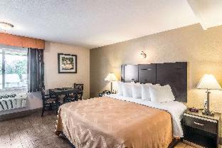 Photo of Bedroom in Oleander - Sunset