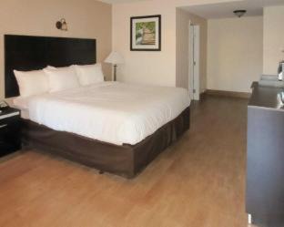 Photo of Bedroom in Oleander - Sunset