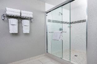 Photo of Bathroom in Ventura